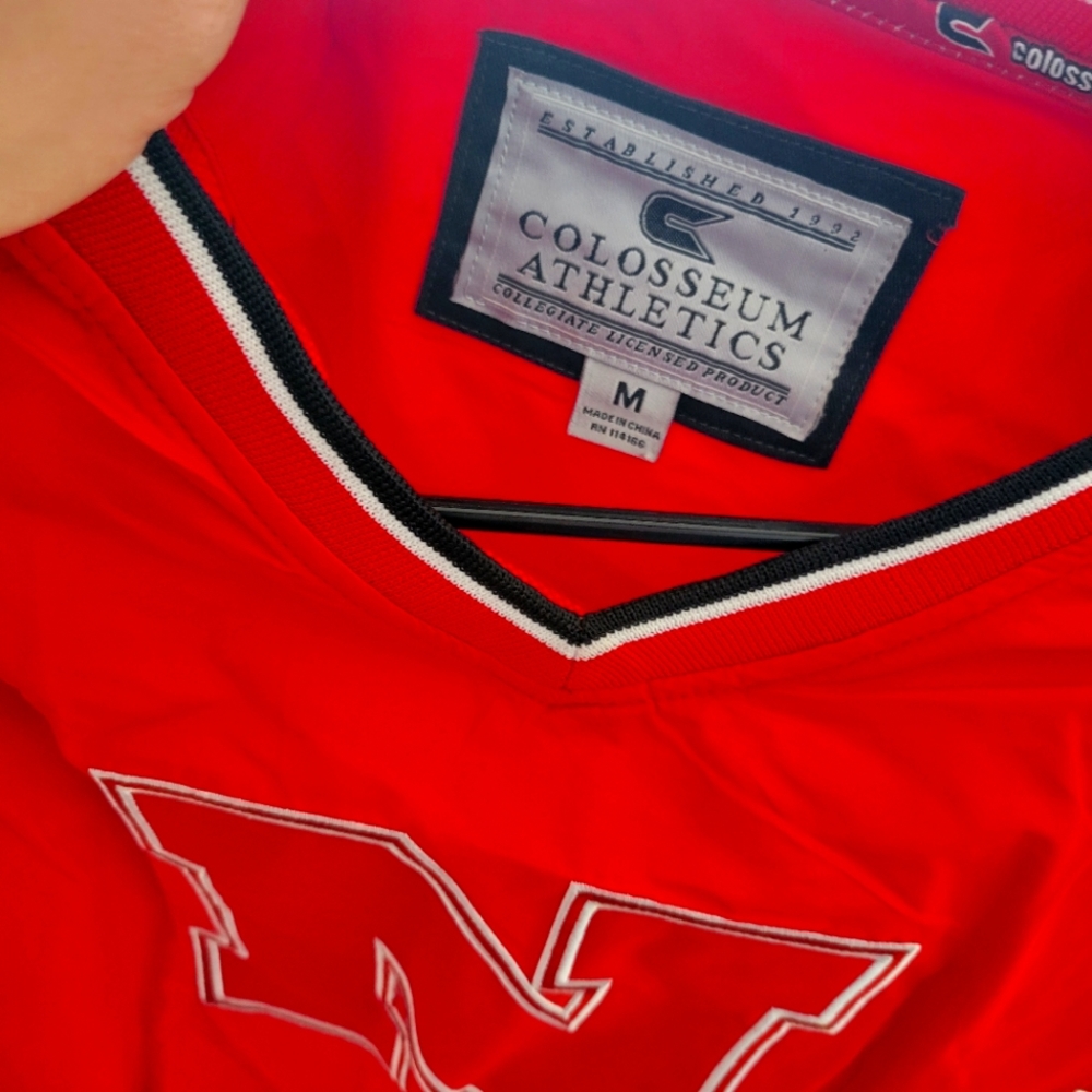 Nebraska Pull-Over - Picture 2 of 2